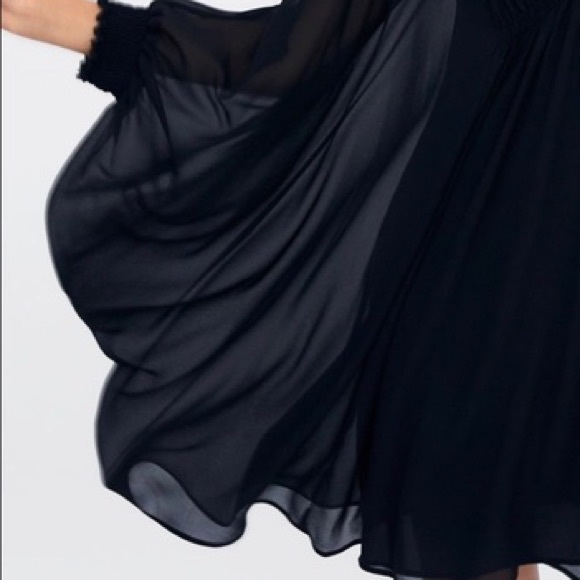 Zara Black V-Neck Cape Style Gathered Flowy Dress - Picture 3 of 14